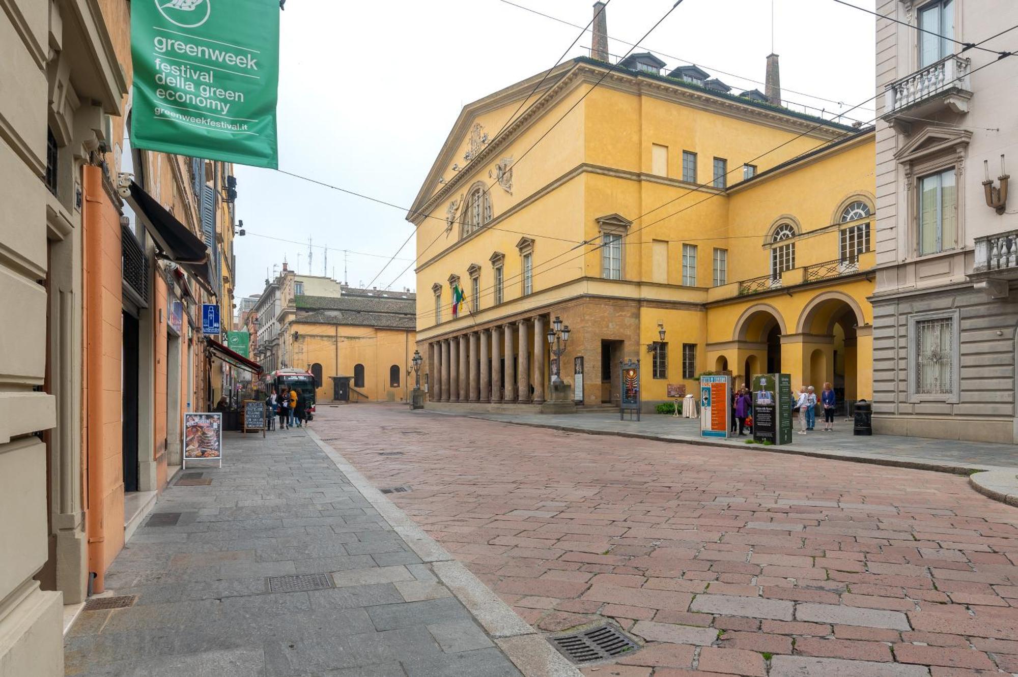 Teatro Regio Exclusive Apartment Parma Exterior photo